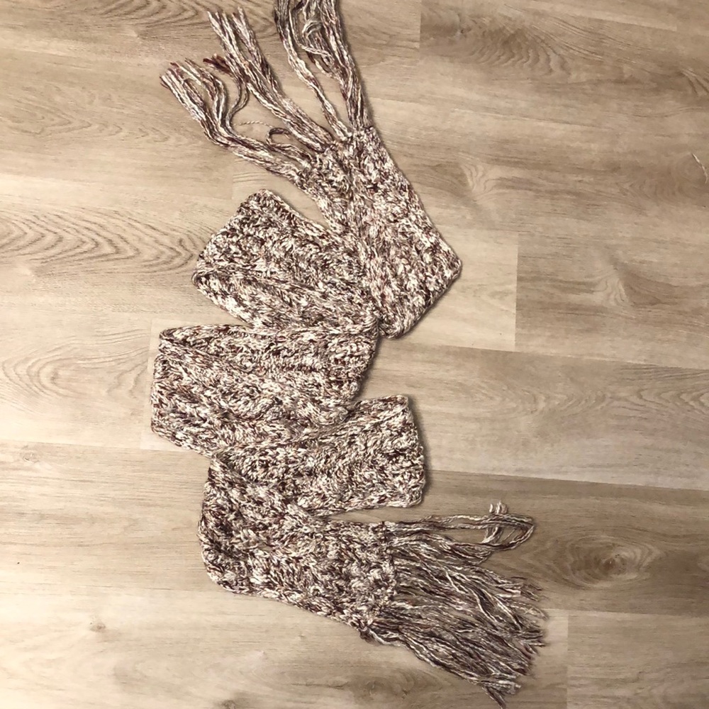 Women’s Bebe scarf